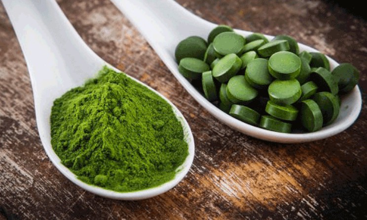 Spirulina benefici proprieta e controindicazioni